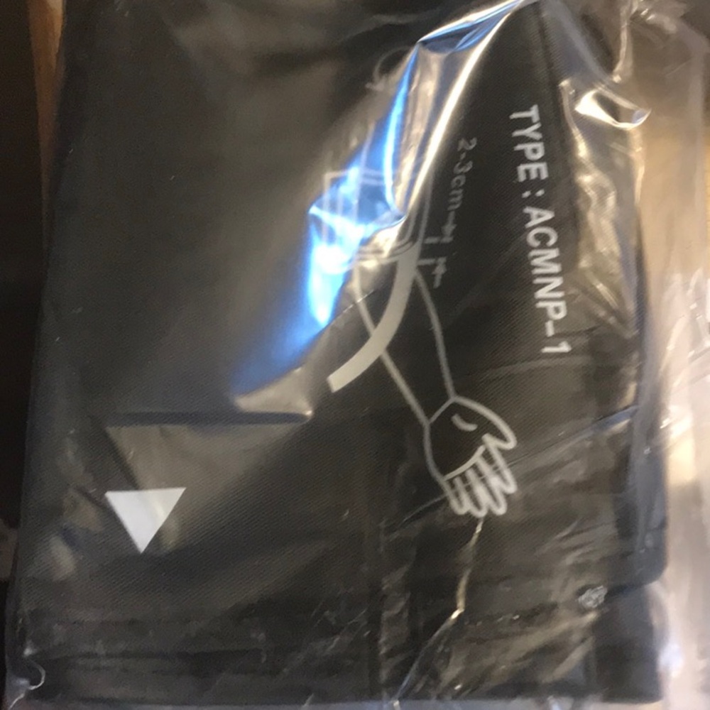 Electronic Blood Pressure Monitor.  Never used - Picture 4 of 6